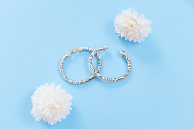 7 Benefits of Dropshipping Jewelry